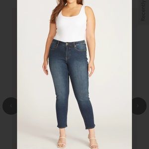 Deals for Plus Size Vigoss Jeans 